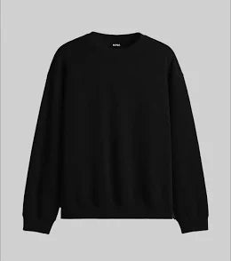 Black sweatrshirt