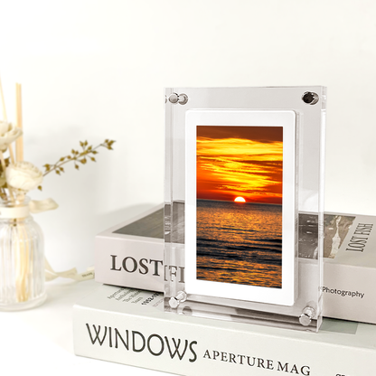 AcrylicAura | Stylish Modern Digital Photo Frame for Cherished Memories