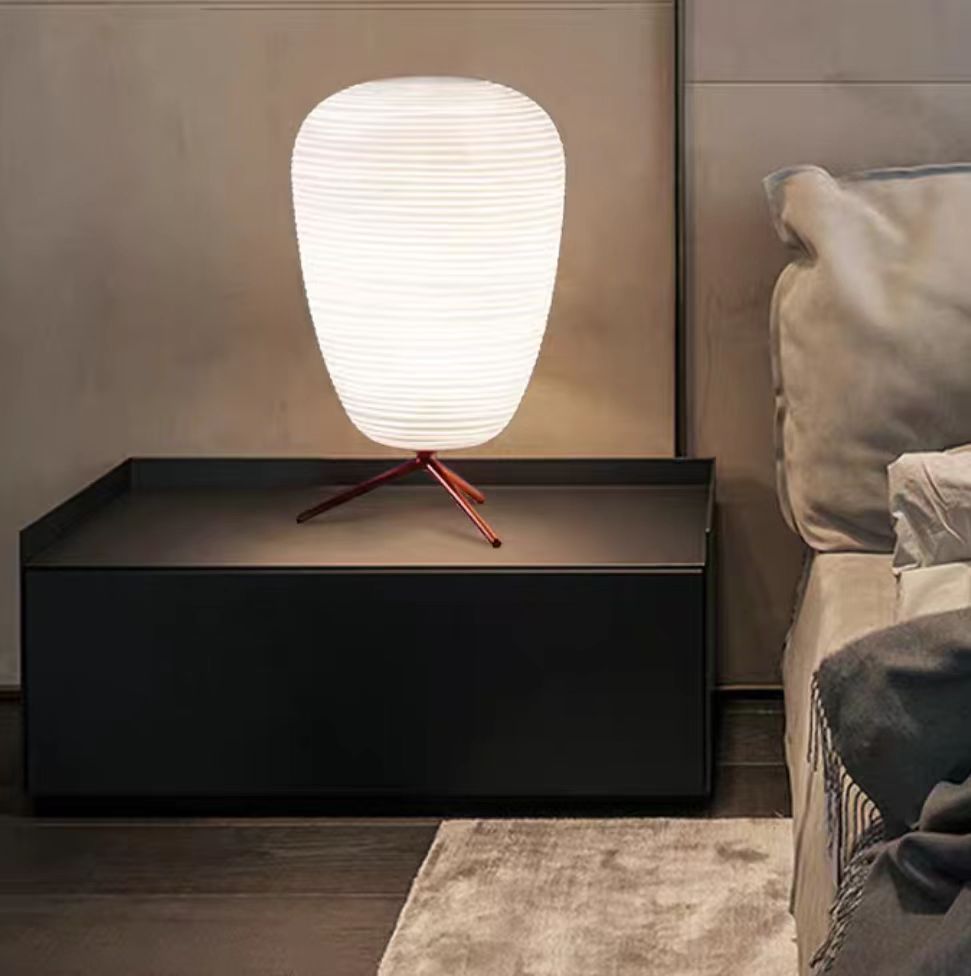 ZenGlow | Elegant Japanese-Inspired Hand-Blown Glass Table Lamp