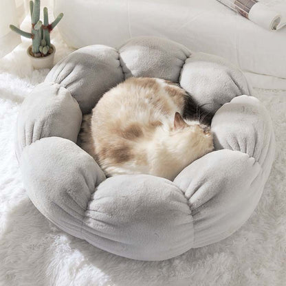 Deep Sleep Flower Shape Cat Bed With Soft Rabbit Fleece And Non-Slip Base