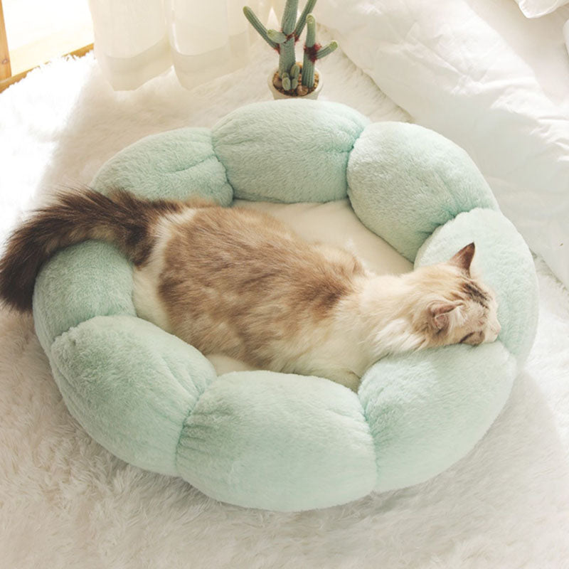Deep Sleep Flower Shape Cat Bed With Soft Rabbit Fleece And Non-Slip Base